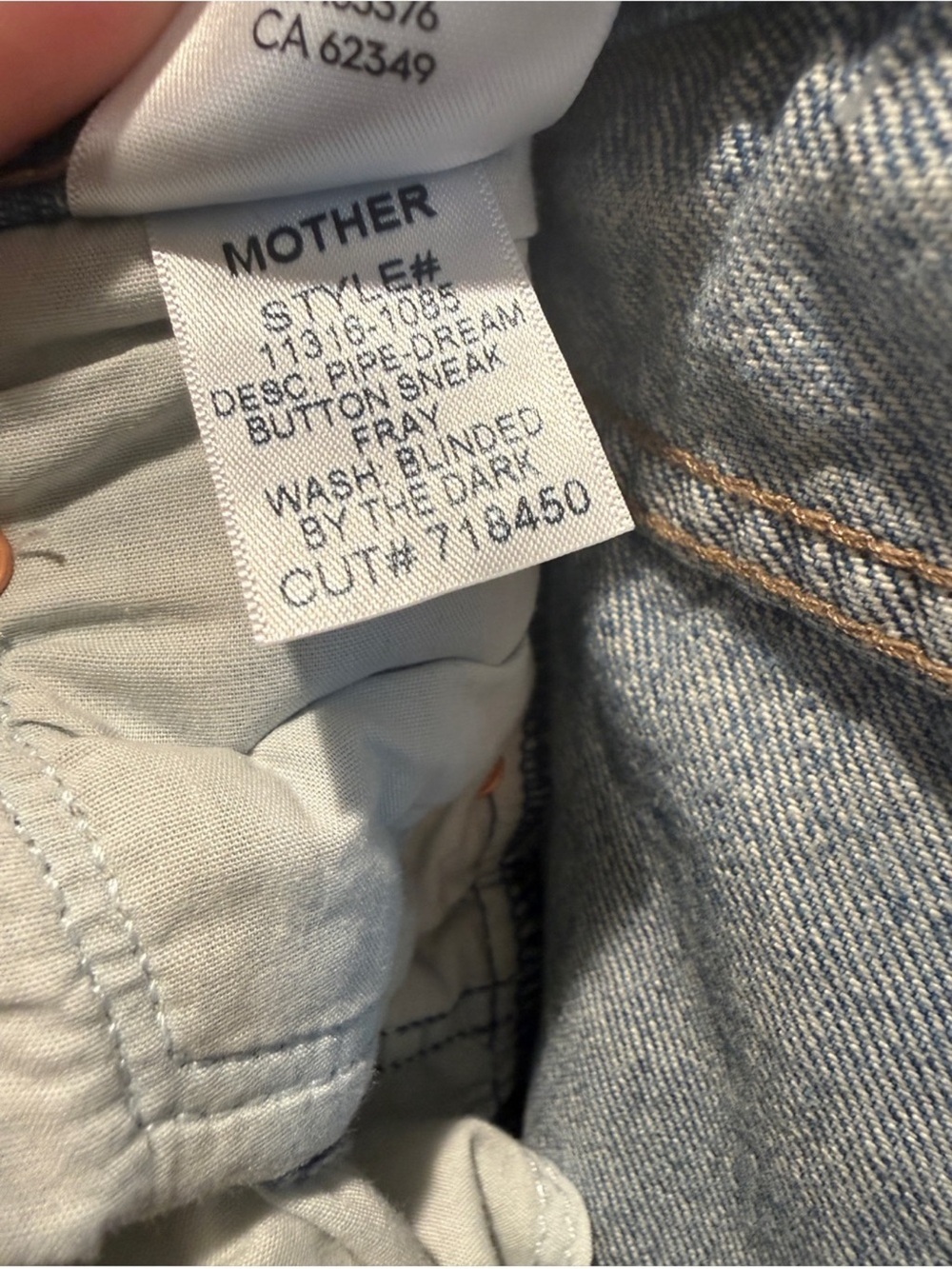 MOTHER Denim The Pipe Dream Button Sneak Fray Size 27 & 28 - Picture 6 of 7